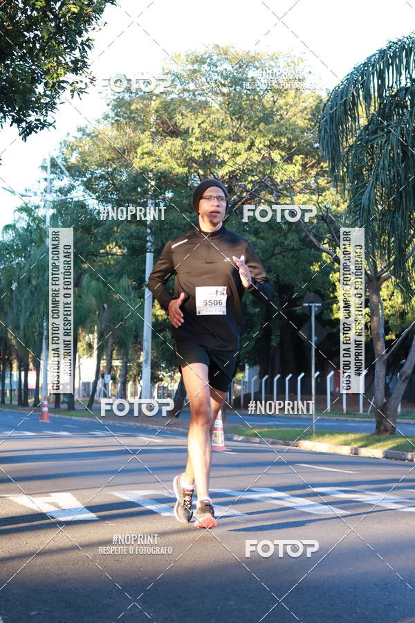 Buy your photos of the event14 Corrida Seven RioPreto Shopping Center on Fotop