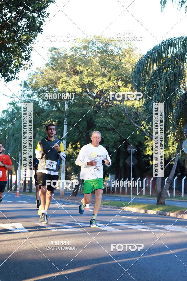 Buy your photos of the event14 Corrida Seven RioPreto Shopping Center on Fotop
