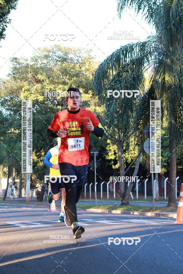 Buy your photos of the event14 Corrida Seven RioPreto Shopping Center on Fotop