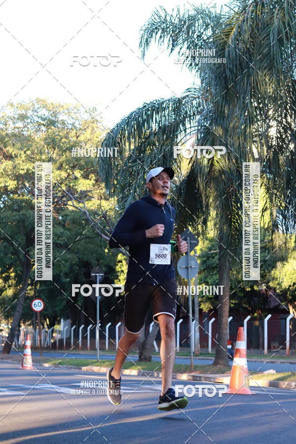 Buy your photos of the event14 Corrida Seven RioPreto Shopping Center on Fotop