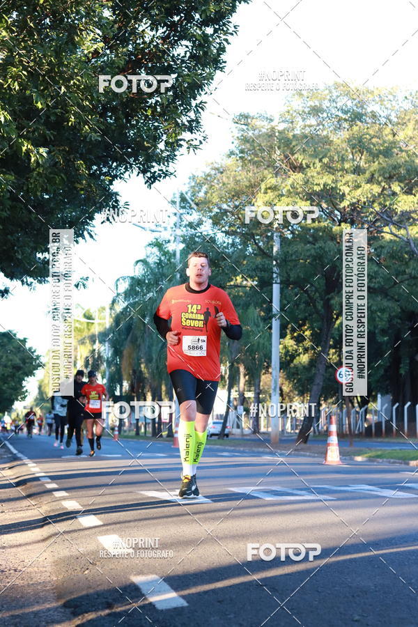 Buy your photos of the event14 Corrida Seven RioPreto Shopping Center on Fotop