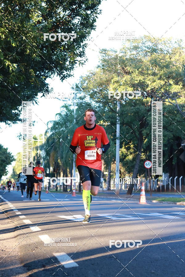 Buy your photos of the event14 Corrida Seven RioPreto Shopping Center on Fotop