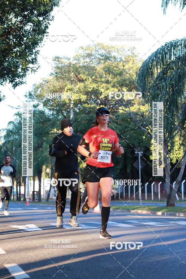 Buy your photos of the event14 Corrida Seven RioPreto Shopping Center on Fotop