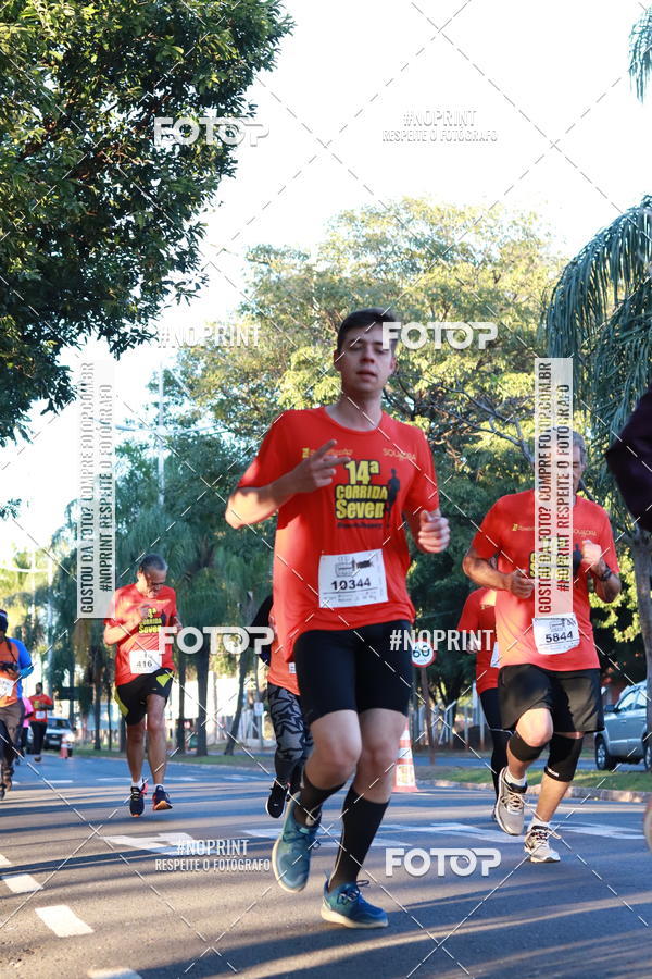Buy your photos of the event14 Corrida Seven RioPreto Shopping Center on Fotop