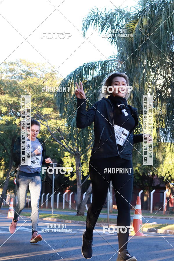 Buy your photos of the event14 Corrida Seven RioPreto Shopping Center on Fotop