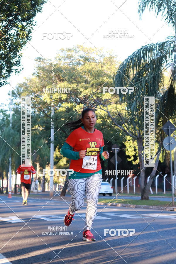 Buy your photos of the event14 Corrida Seven RioPreto Shopping Center on Fotop