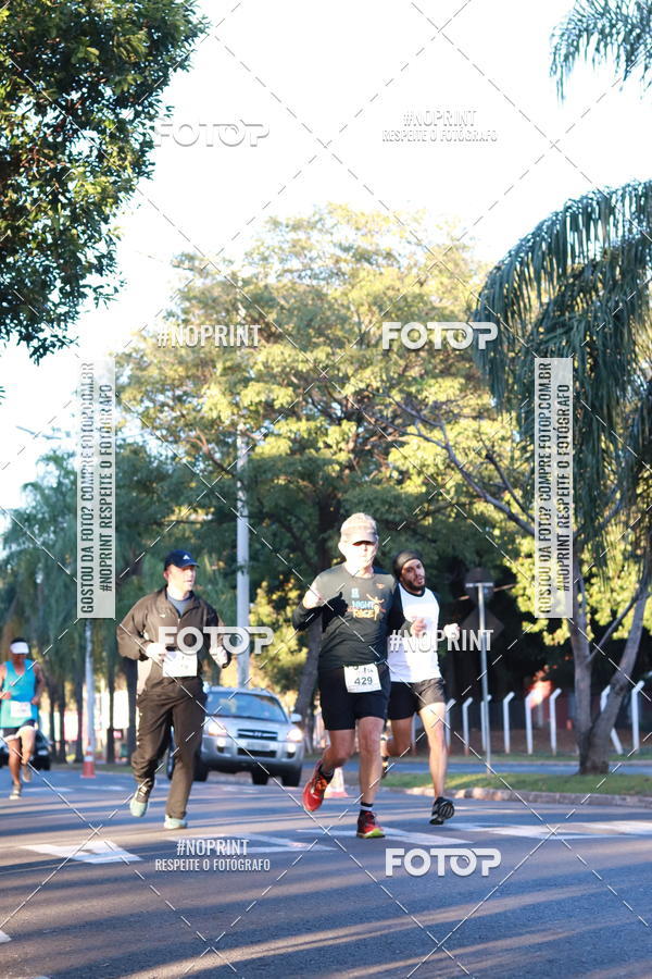 Buy your photos of the event14 Corrida Seven RioPreto Shopping Center on Fotop