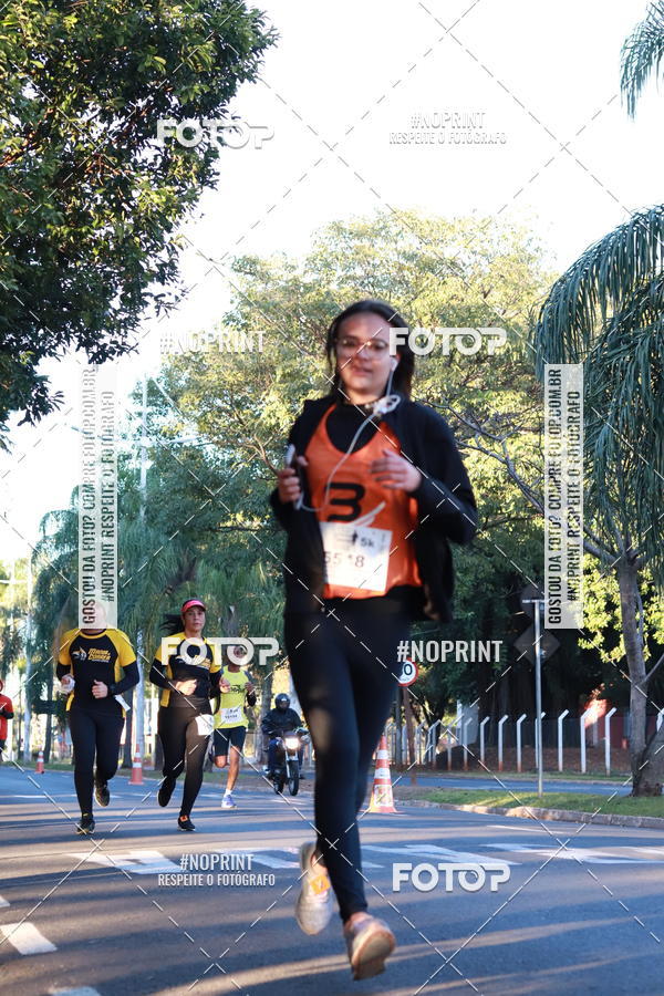 Buy your photos of the event14 Corrida Seven RioPreto Shopping Center on Fotop