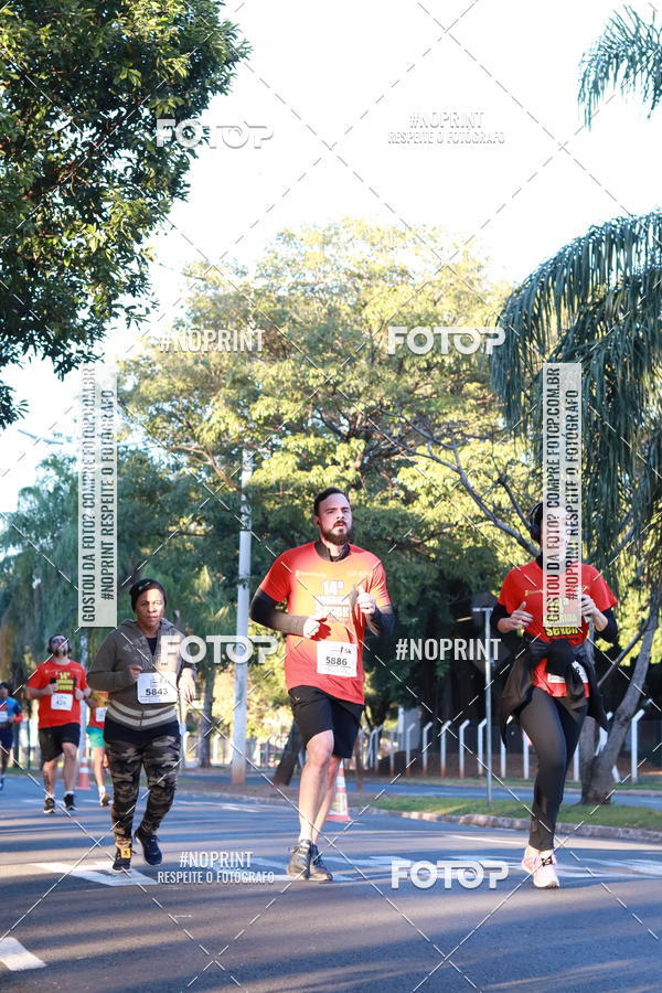 Buy your photos of the event14 Corrida Seven RioPreto Shopping Center on Fotop