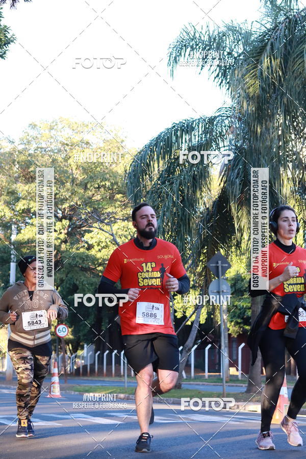 Buy your photos of the event14 Corrida Seven RioPreto Shopping Center on Fotop