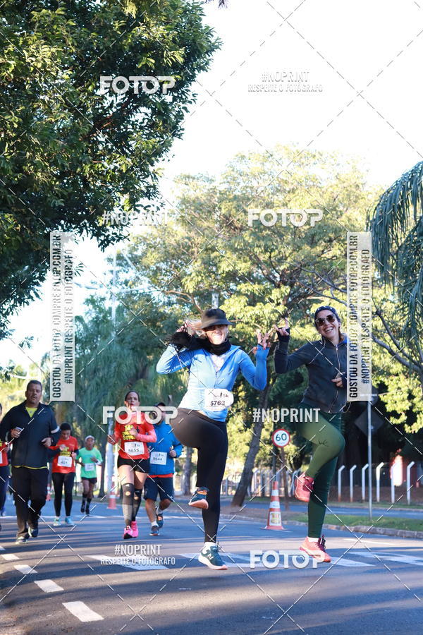 Buy your photos of the event14 Corrida Seven RioPreto Shopping Center on Fotop