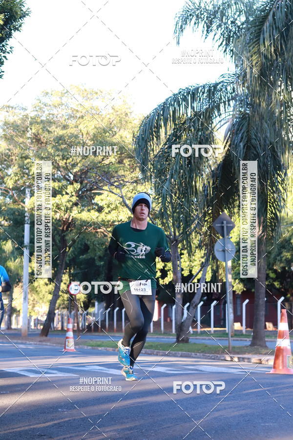 Buy your photos of the event14 Corrida Seven RioPreto Shopping Center on Fotop