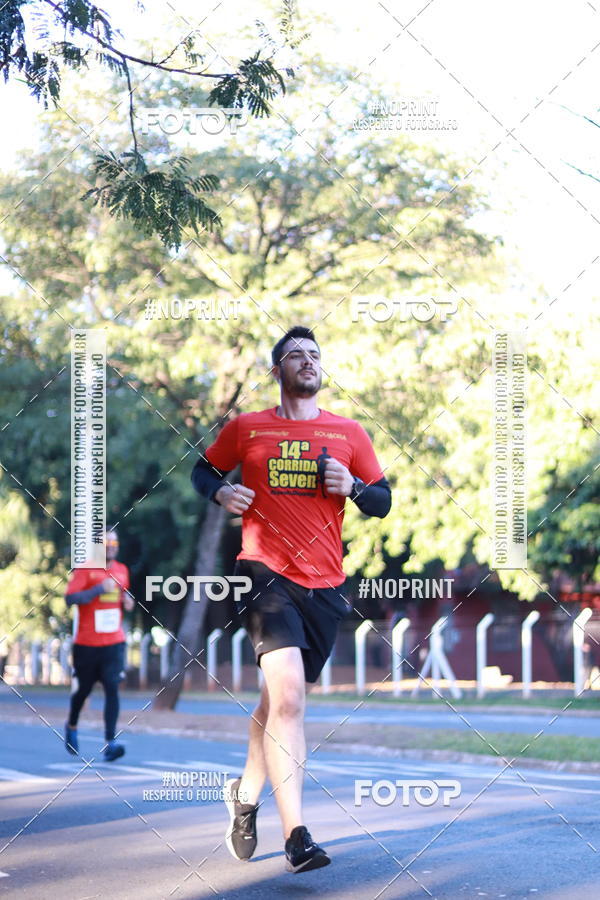 Buy your photos of the event14 Corrida Seven RioPreto Shopping Center on Fotop