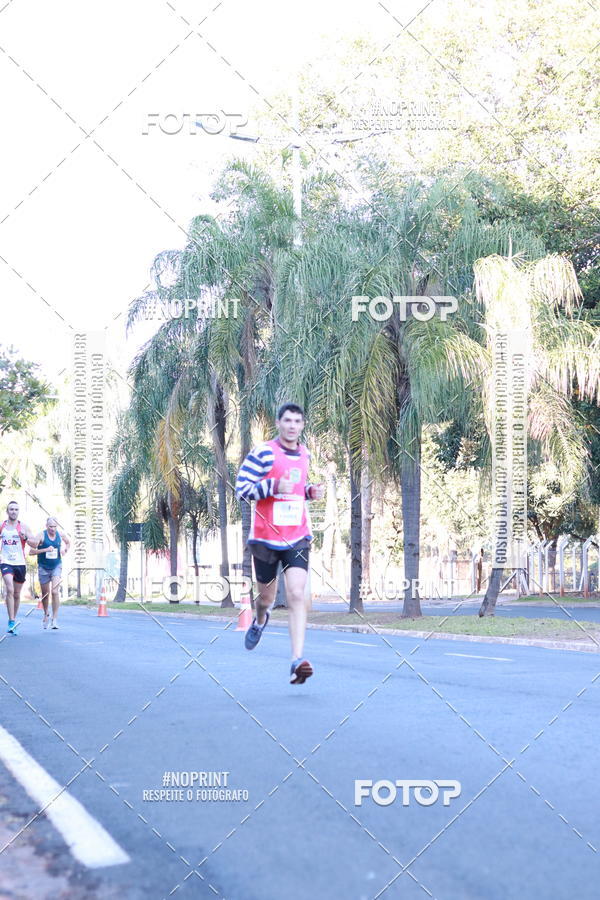 Buy your photos of the event14 Corrida Seven RioPreto Shopping Center on Fotop