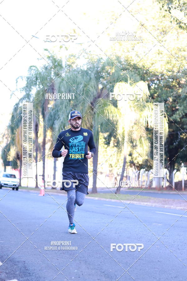 Buy your photos of the event14 Corrida Seven RioPreto Shopping Center on Fotop