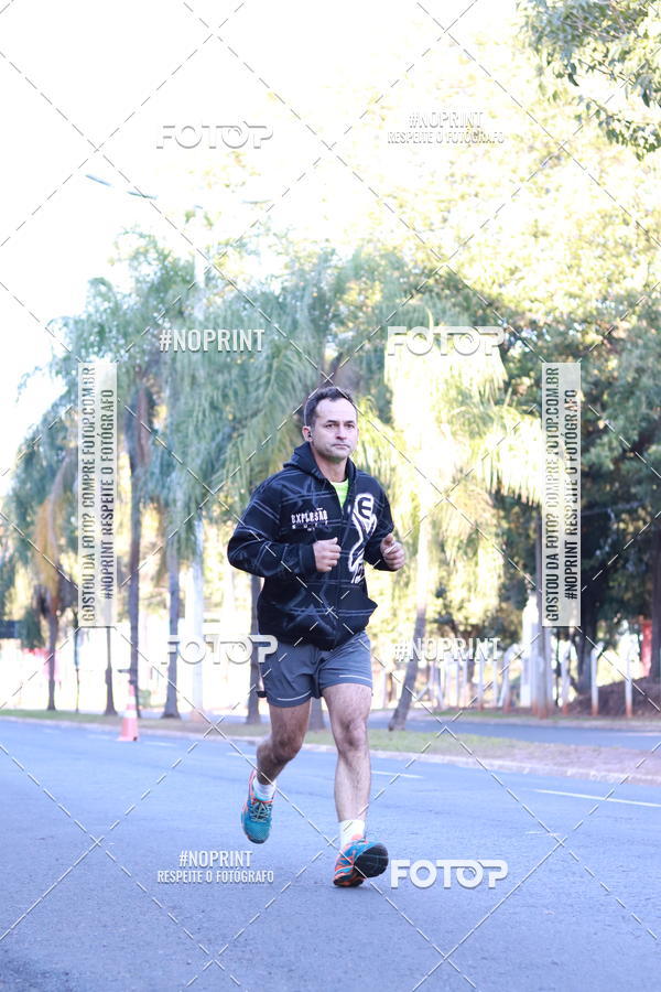 Buy your photos of the event14 Corrida Seven RioPreto Shopping Center on Fotop