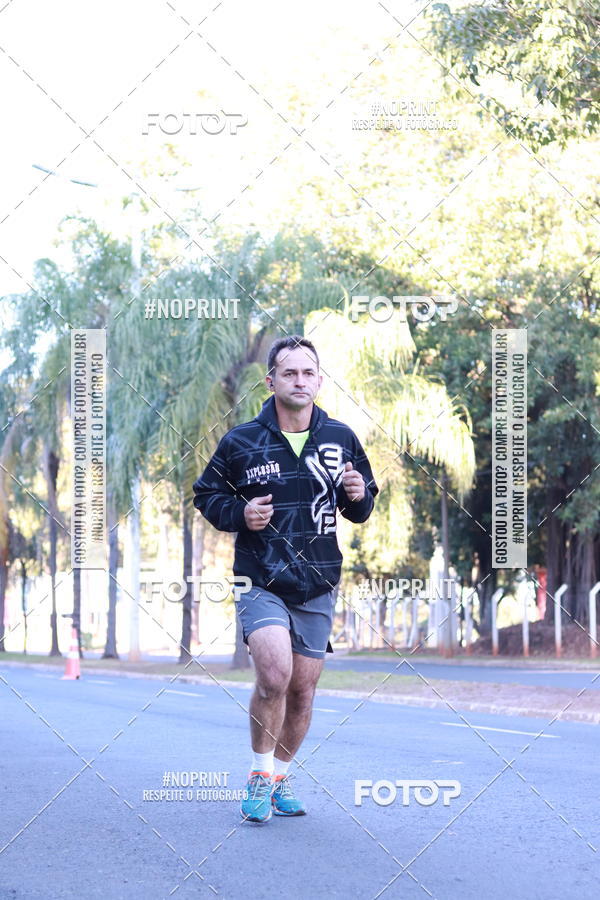 Buy your photos of the event14 Corrida Seven RioPreto Shopping Center on Fotop