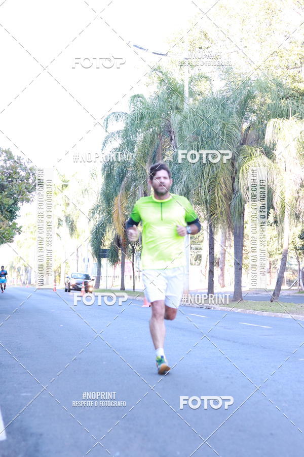Buy your photos of the event14 Corrida Seven RioPreto Shopping Center on Fotop