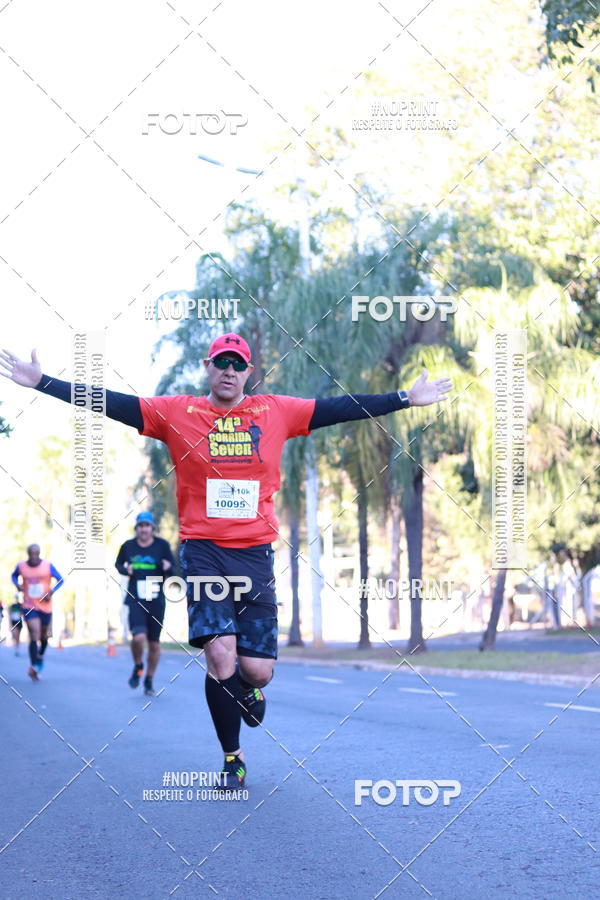 Buy your photos of the event14 Corrida Seven RioPreto Shopping Center on Fotop