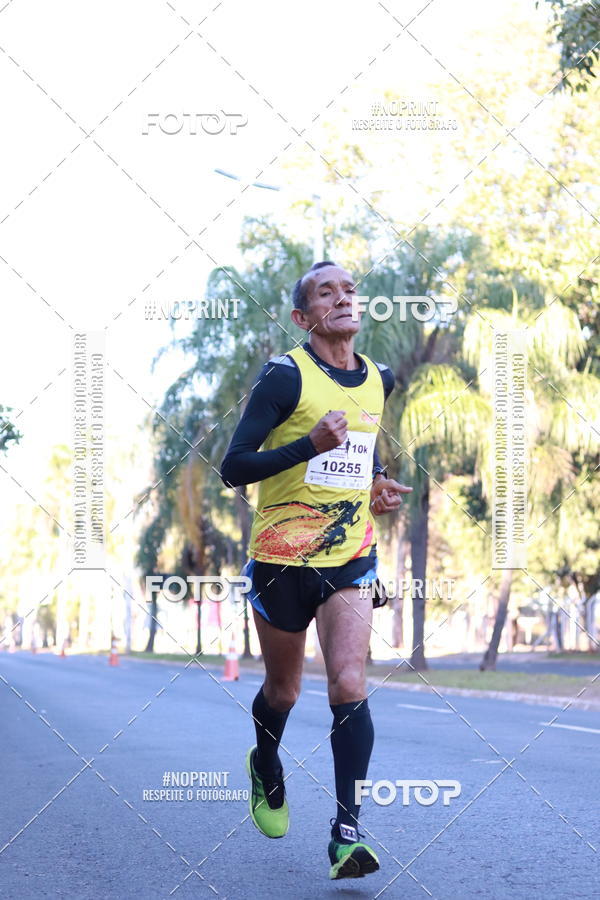 Buy your photos of the event14 Corrida Seven RioPreto Shopping Center on Fotop
