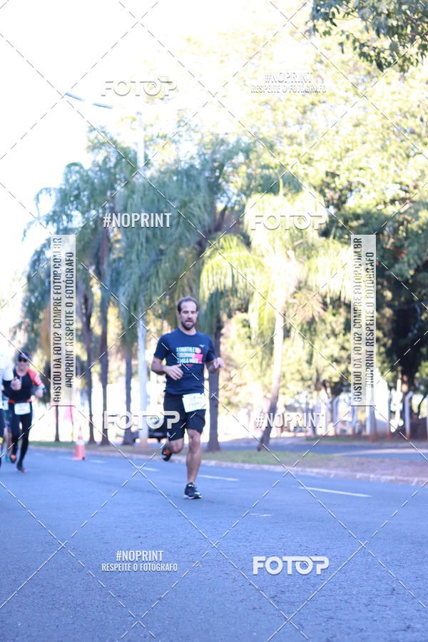 Buy your photos of the event14 Corrida Seven RioPreto Shopping Center on Fotop