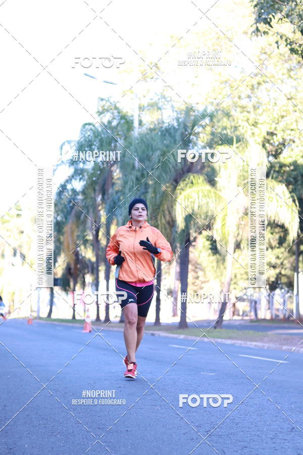 Buy your photos of the event14 Corrida Seven RioPreto Shopping Center on Fotop