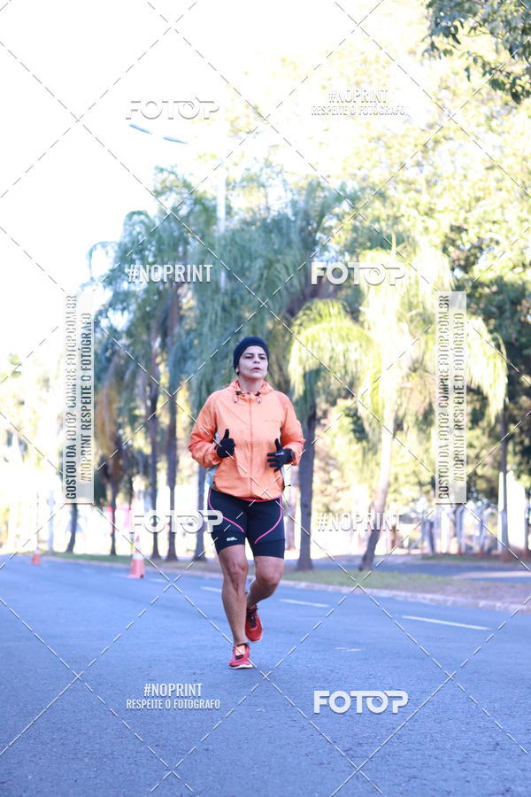 Buy your photos of the event14 Corrida Seven RioPreto Shopping Center on Fotop