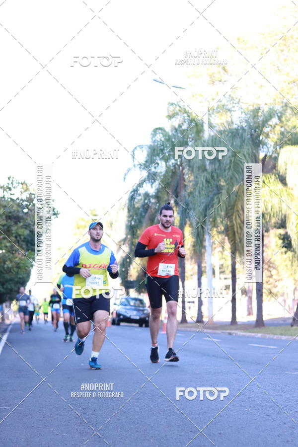 Buy your photos of the event14 Corrida Seven RioPreto Shopping Center on Fotop