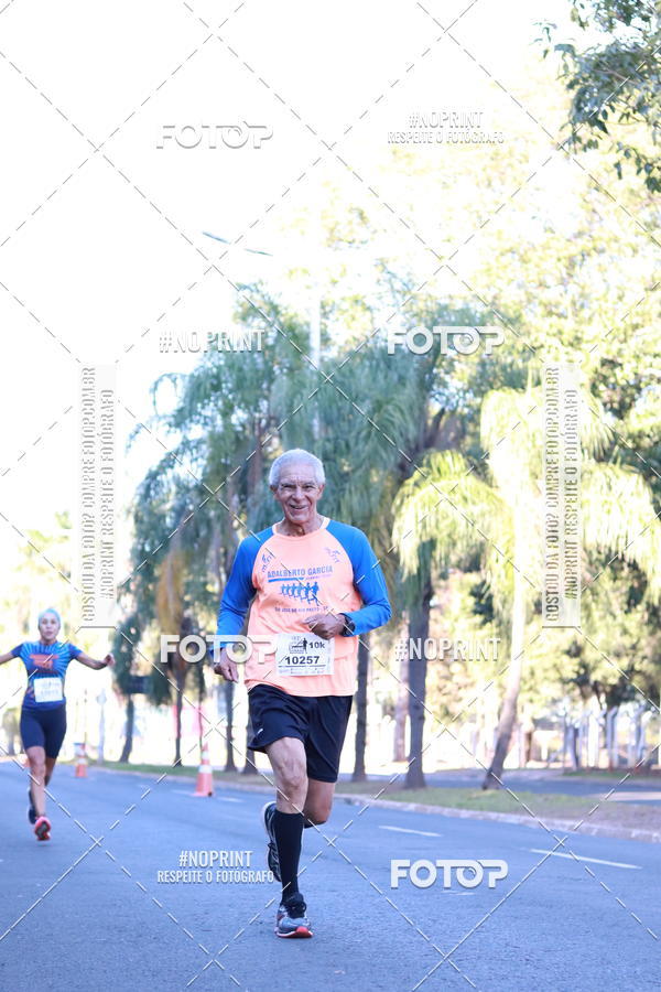 Buy your photos of the event14 Corrida Seven RioPreto Shopping Center on Fotop