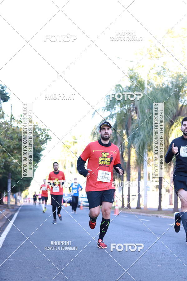 Buy your photos of the event14 Corrida Seven RioPreto Shopping Center on Fotop