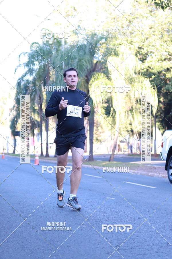 Buy your photos of the event14 Corrida Seven RioPreto Shopping Center on Fotop