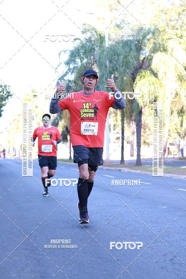 Buy your photos of the event14 Corrida Seven RioPreto Shopping Center on Fotop