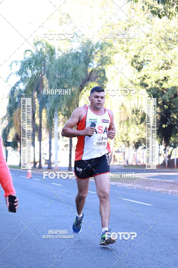 Buy your photos of the event14 Corrida Seven RioPreto Shopping Center on Fotop