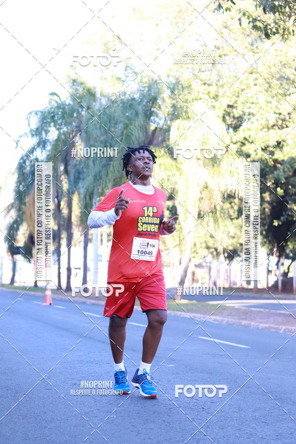 Buy your photos of the event14 Corrida Seven RioPreto Shopping Center on Fotop