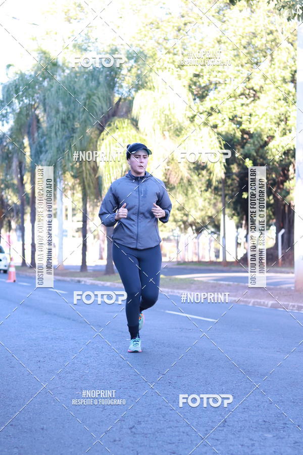 Buy your photos of the event14 Corrida Seven RioPreto Shopping Center on Fotop