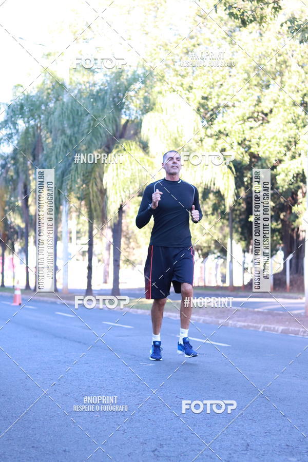 Buy your photos of the event14 Corrida Seven RioPreto Shopping Center on Fotop