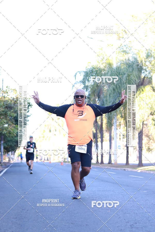 Buy your photos of the event14 Corrida Seven RioPreto Shopping Center on Fotop