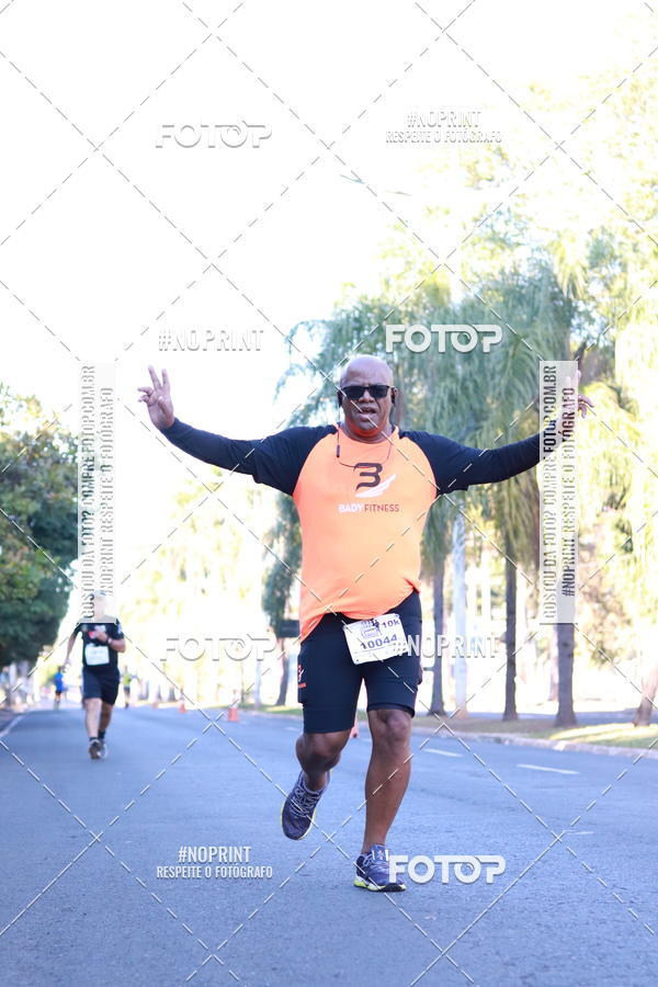 Buy your photos of the event14 Corrida Seven RioPreto Shopping Center on Fotop