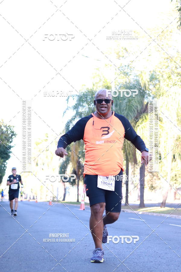 Buy your photos of the event14 Corrida Seven RioPreto Shopping Center on Fotop