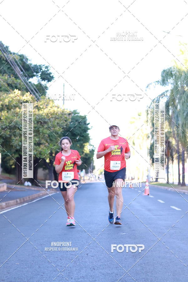 Buy your photos of the event14 Corrida Seven RioPreto Shopping Center on Fotop