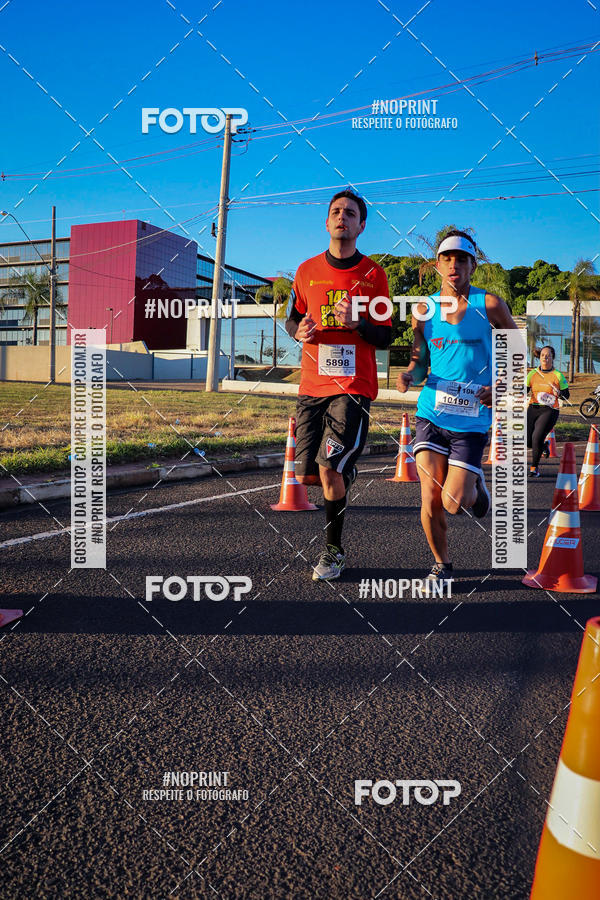 Buy your photos of the event14 Corrida Seven RioPreto Shopping Center on Fotop