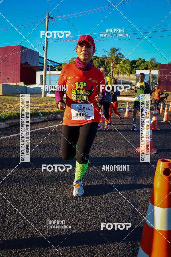 Buy your photos of the event14 Corrida Seven RioPreto Shopping Center on Fotop