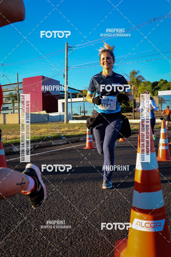 Buy your photos of the event14 Corrida Seven RioPreto Shopping Center on Fotop