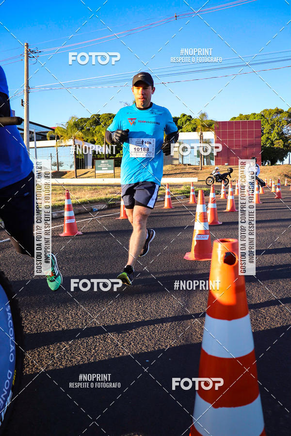 Buy your photos of the event14 Corrida Seven RioPreto Shopping Center on Fotop