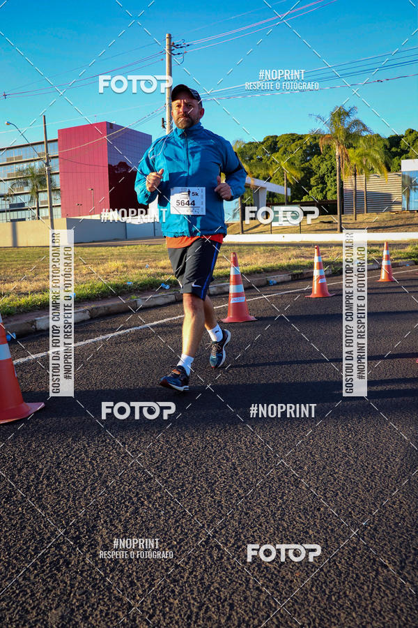 Buy your photos of the event14 Corrida Seven RioPreto Shopping Center on Fotop