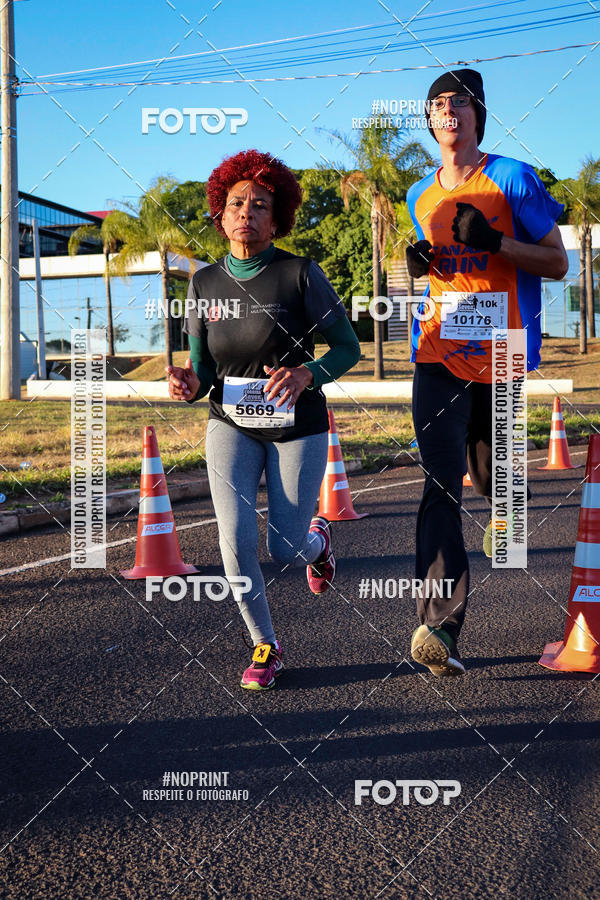 Buy your photos of the event14 Corrida Seven RioPreto Shopping Center on Fotop