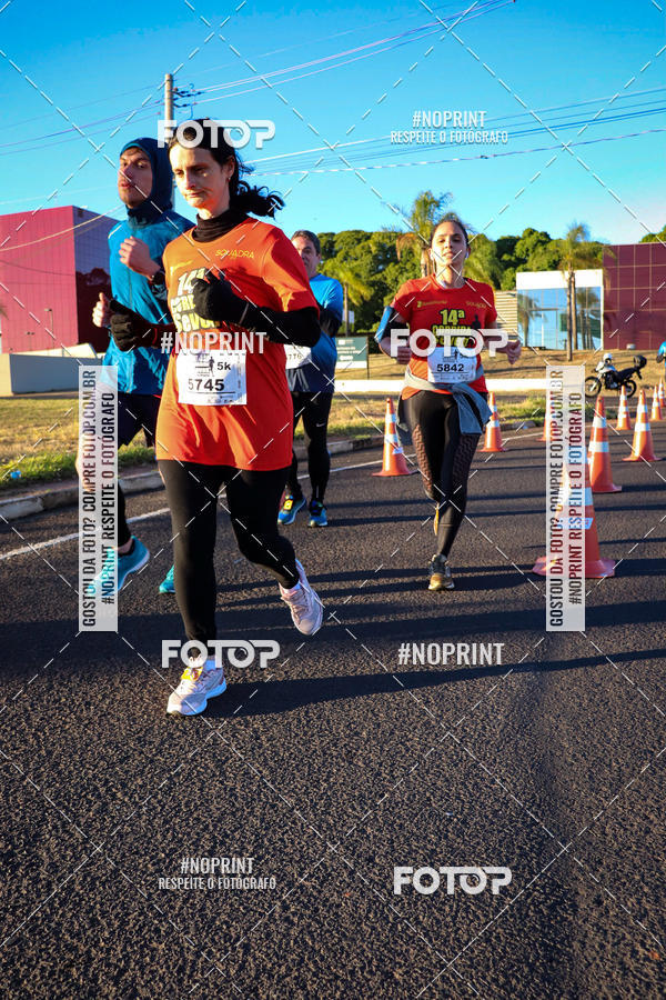 Buy your photos of the event14 Corrida Seven RioPreto Shopping Center on Fotop