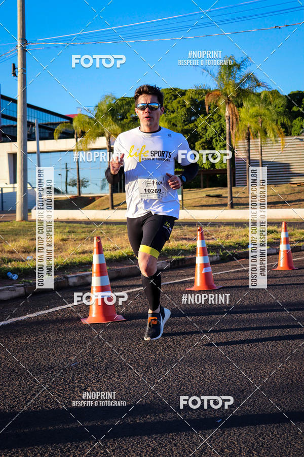 Buy your photos of the event14 Corrida Seven RioPreto Shopping Center on Fotop