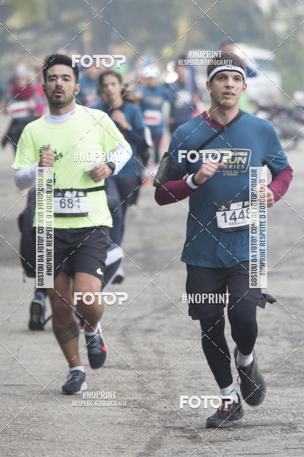Buy your photos of the eventSANTANDER TRACK&FIELD RUN SERIES - PLAZA SUL/JARDIM BOT�NICO - Equipe ASI on Fotop