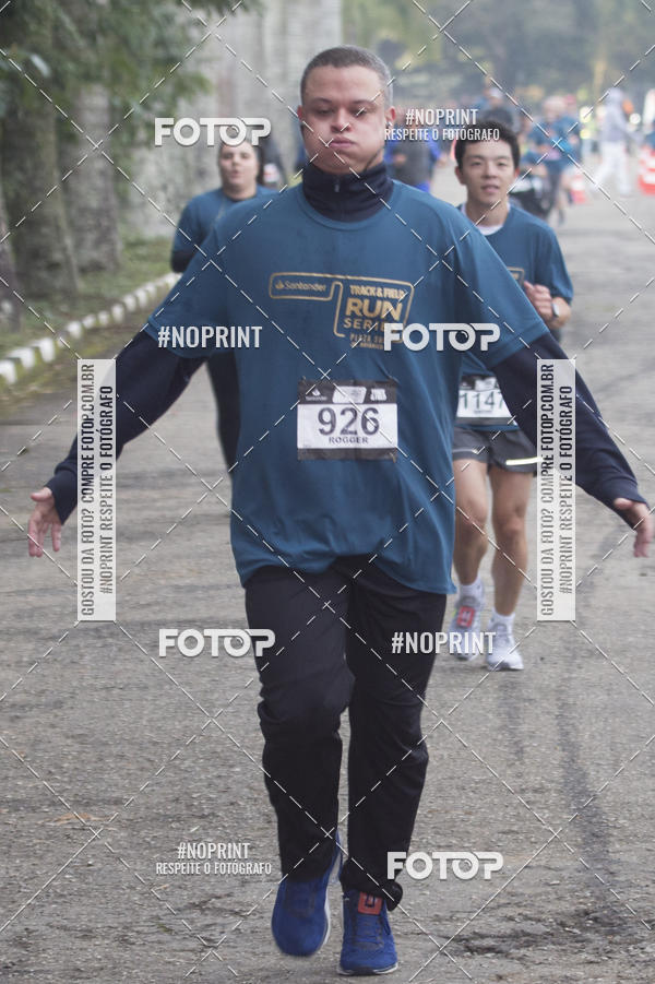 Buy your photos of the eventSANTANDER TRACK&FIELD RUN SERIES - PLAZA SUL/JARDIM BOT�NICO - Equipe ASI on Fotop